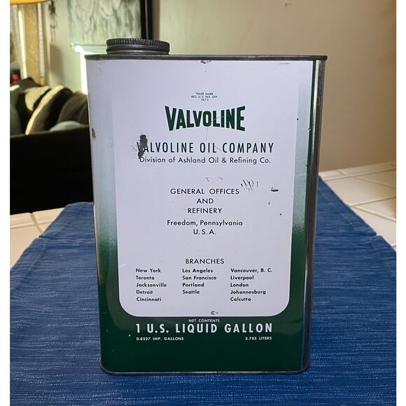 Vintage Valvoline Oil 1 Gallon Metal Can Advertising World's First 45B - Picture 2 of 6
